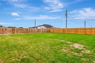 305 Turkey Ln, Victoria, TX 77905 - Photo 35