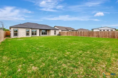 305 Turkey Lane, Victoria, TX 77905 - Photo 31