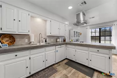 162 Highridge Drive, Bruceville Eddy, TX 76630 - Photo 13