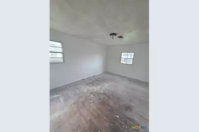 3804 Belmont Drive, Waco, TX 76711 - Photo 11