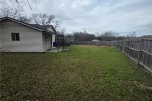 3804 Belmont Dr, Waco, TX 76711 - Photo 15