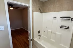 784 Samuels Ave, New Braunfels, TX 78130 - Photo 13