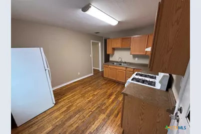 784 Samuels Avenue, New Braunfels, TX 78130 - Photo 7