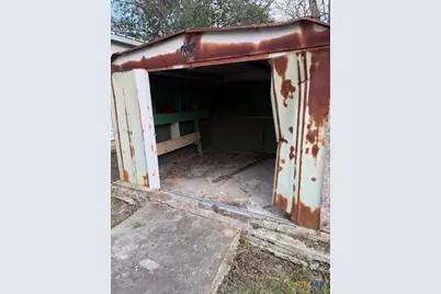 784 Samuels Avenue, New Braunfels, TX 78130 - Photo 21