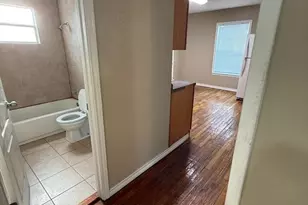 784 Samuels Ave, New Braunfels, TX 78130 - Photo 9