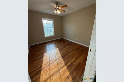 784 Samuels Avenue, New Braunfels, TX 78130 - Photo 15