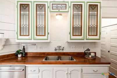 545 Willow Avenue, New Braunfels, TX 78130 - Photo 7