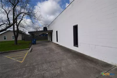515 N Virginia Street, Port Lavaca, TX 77979 - Photo 17