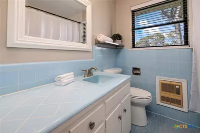 162 New York Avenue, New Braunfels, TX 78130 - Photo 15