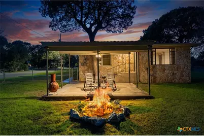 162 New York Avenue, New Braunfels, TX 78130 - Photo 3