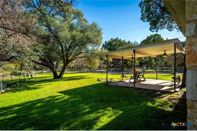 162 New York Avenue, New Braunfels, TX 78130 - Photo 21