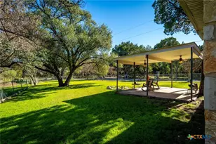 162 New York Ave, New Braunfels, TX 78130 - Photo 21