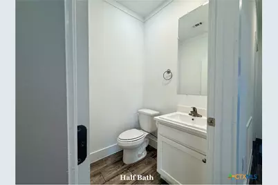 203 Villa Street, Cuero, TX 77954 - Photo 9