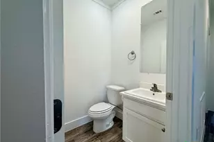 203 Villa St, Cuero, TX 77954 - Photo 9