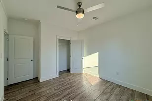 203 Villa St, Cuero, TX 77954 - Photo 11