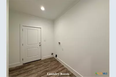 203 Villa Street, Cuero, TX 77954 - Photo 19