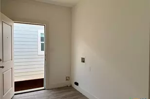 203 Villa St, Cuero, TX 77954 - Photo 13