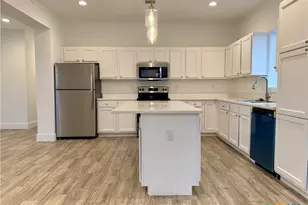 203 Villa St, Cuero, TX 77954 - Photo 3