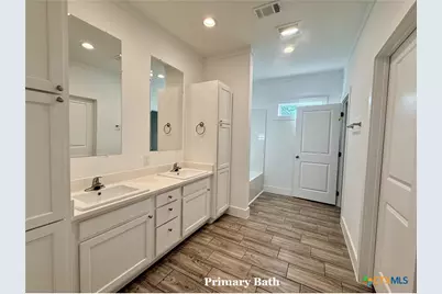 203 Villa Street, Cuero, TX 77954 - Photo 15