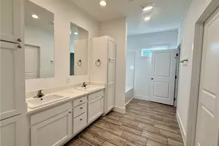 203 Villa St, Cuero, TX 77954 - Photo 15