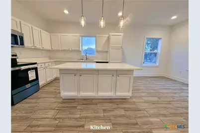 203 Villa Street, Cuero, TX 77954 - Photo 5