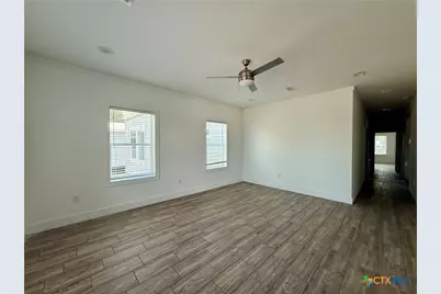 203 Villa Street, Cuero, TX 77954 - Photo 7