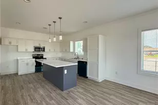 203 Villa St, Cuero, TX 77954 - Photo 3