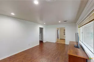 204 W Johnson St, Cuero, TX 77954 - Photo 19