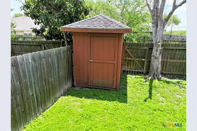 100 Seascape Drive #B, Port Lavaca, TX 77979 - Photo 19