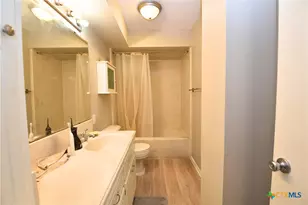 100 Seascape Dr, Port Lavaca, TX 77979 - Photo 15