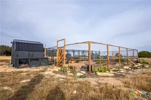 6805 County Rd 2001, Lampasas, TX 76550 - Photo 31