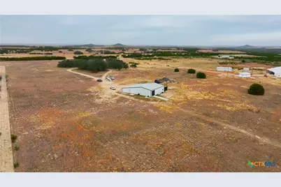 6805 County Road 2001, Lampasas, TX 76550 - Photo 37