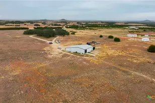 6805 County Rd 2001, Lampasas, TX 76550 - Photo 37