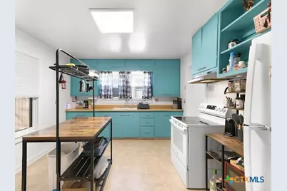 1510 N Avenue, Shiner, TX 77984 - Photo 17