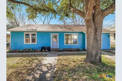 1510 N Avenue, Shiner, TX 77984 - Photo 1