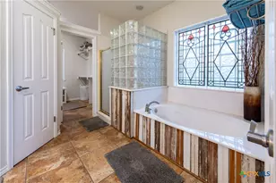 44 River Oak Dr, Seguin, TX 78155 - Photo 23