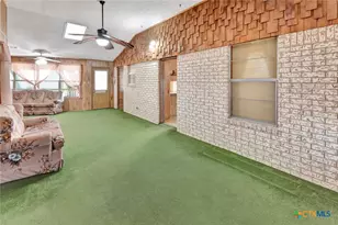 10957 N US Hwy 77, Schulenburg, TX 78956 - Photo 17