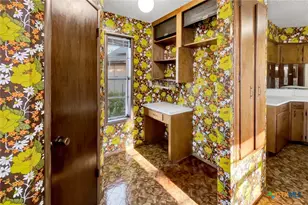 10957 N US Hwy 77, Schulenburg, TX 78956 - Photo 9