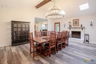 188 Cavalry Rd, Victoria, TX 77905 - Photo 11