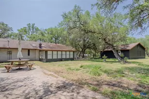 188 Cavalry Rd, Victoria, TX 77905 - Photo 23