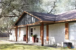 188 Cavalry Rd, Victoria, TX 77905 - Photo 1