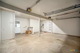 1105 W St Louis Ave, Seadrift, TX 77983 - Photo 23