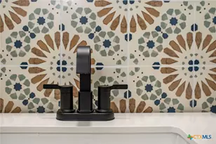 1105 W St Louis Ave, Seadrift, TX 77983 - Photo 13