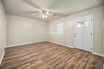 1105 W Saint Louis Avenue, Seadrift, TX 77983 - Photo 3