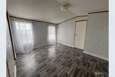 160 Kickapoo Trail, Seguin, TX 78155 - Photo 5