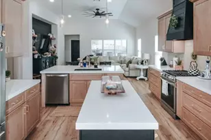 324 Brushy Creek, Victoria, TX 77904 - Photo 11