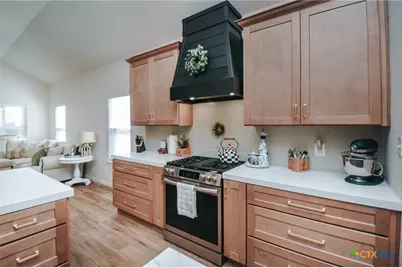 324 Brushy Creek, Victoria, TX 77904 - Photo 13