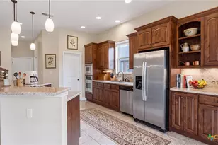 1338 Donovan St, Gonzales, TX 78629 - Photo 13