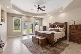 1338 Donovan St, Gonzales, TX 78629 - Photo 21