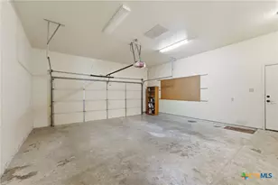 1338 Donovan St, Gonzales, TX 78629 - Photo 29